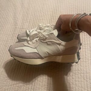 New Balance Women's White and Light Gray Sneakers new never worn